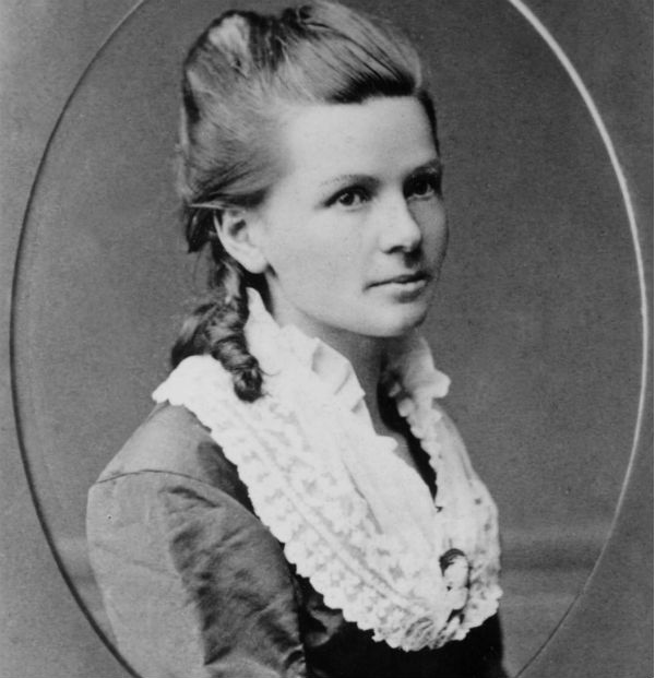 1 Bertha Benz