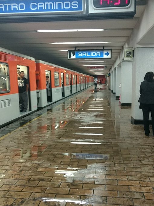 Afectaciones por lluvias en la línea 2 @antoniornelas