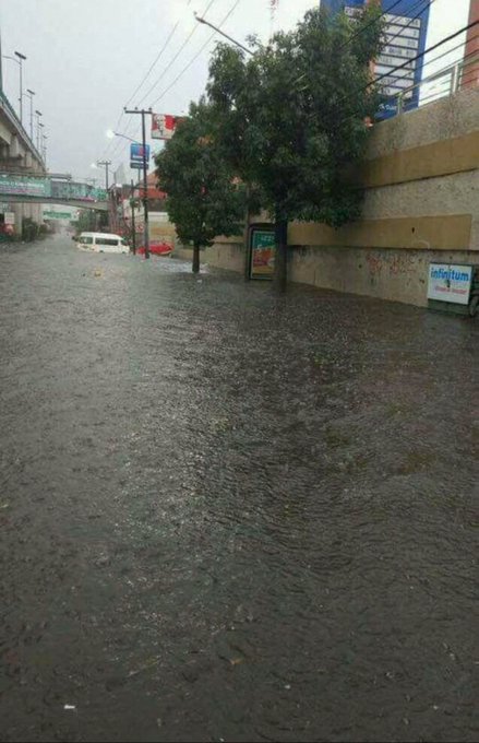 Lopez Portillo a la altura de plaza Coacalco @jojumome